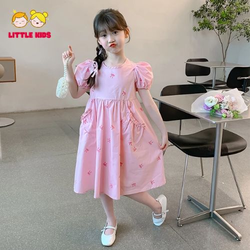 Váy tay phồng cổ điển